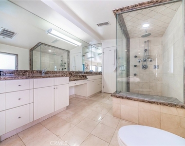5512 Leghorn - Photo Thumbnail 13