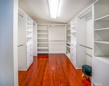 5512 Leghorn - Photo Thumbnail 17