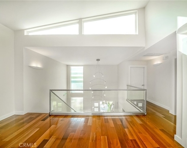 5512 Leghorn - Photo Thumbnail 29