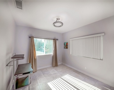 5512 Leghorn - Photo Thumbnail 67