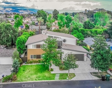5512 Leghorn - Photo Thumbnail 1