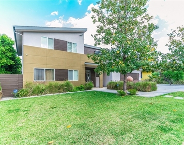 5512 Leghorn - Photo Thumbnail 7