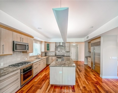 5512 Leghorn - Photo Thumbnail 42