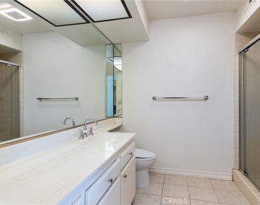 12416 Magnolia Boulevard - Photo Thumbnail 13