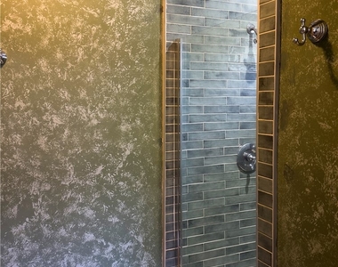 4722 Ventura Canyon - Photo Thumbnail 26
