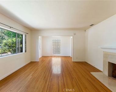 4722 Ventura Canyon - Photo Thumbnail 6