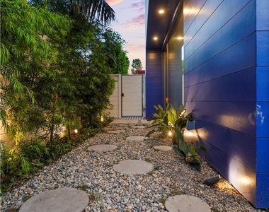 12527 Wagner Street - Photo Thumbnail 20