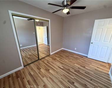 12924 Prairie Avenue - Photo Thumbnail 11