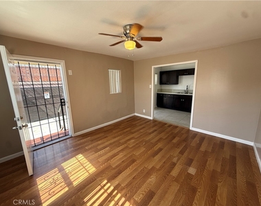 12924 Prairie Avenue - Photo Thumbnail 3