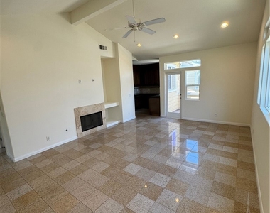 942 Sartori Avenue - Photo Thumbnail 7
