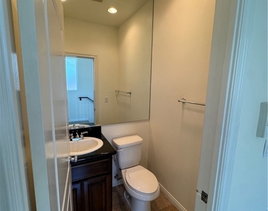 942 Sartori Avenue - Photo Thumbnail 12