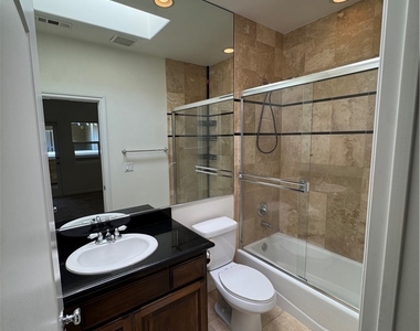 942 Sartori Avenue - Photo Thumbnail 17
