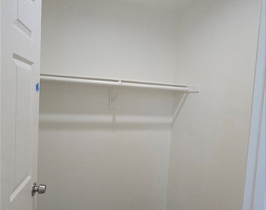 837 E 33rd - Photo Thumbnail 10