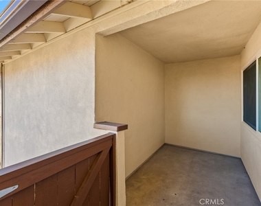 17972 Baron Circle - Photo Thumbnail 5