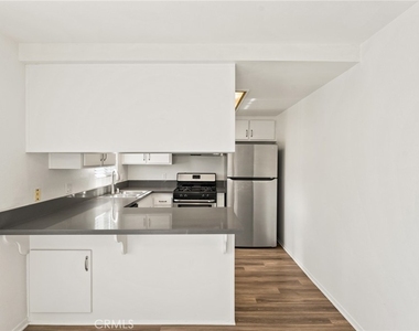 17972 Baron Circle - Photo Thumbnail 11