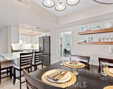 380 W Wilson - Photo Thumbnail 9