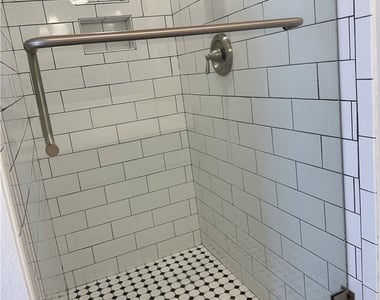 380 W Wilson - Photo Thumbnail 16