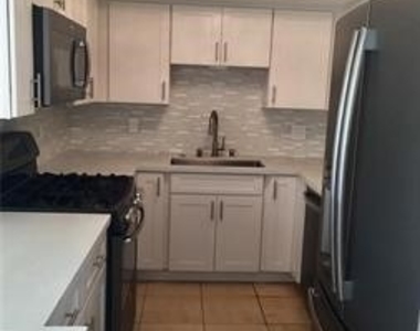 380 W Wilson - Photo Thumbnail 5