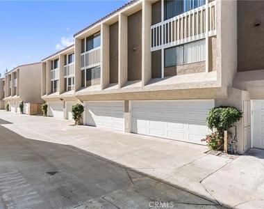 380 W Wilson - Photo Thumbnail 11