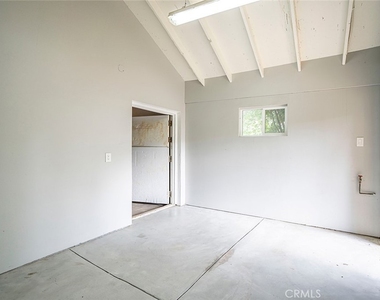 348 W Spazier Avenue - Photo Thumbnail 17