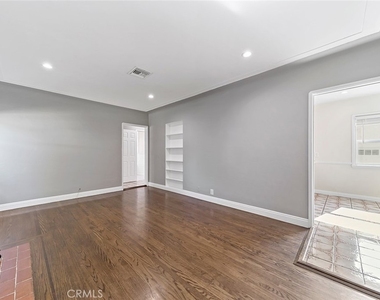 348 W Spazier Avenue - Photo Thumbnail 6