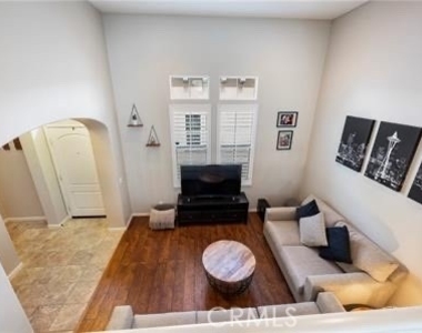4432 Owens Street - Photo Thumbnail 4