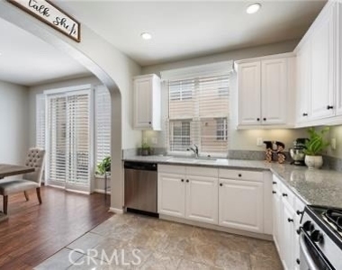 4432 Owens Street - Photo Thumbnail 18