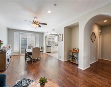 4432 Owens Street - Photo Thumbnail 7