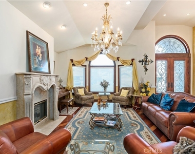 8252 Dancy Circle - Photo Thumbnail 5