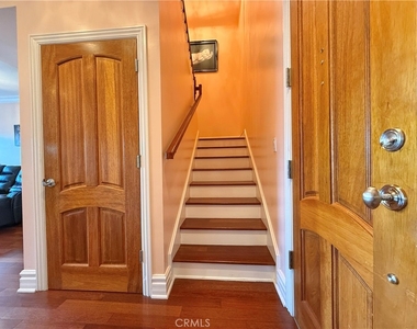 11989 Laurelwood Drive - Photo Thumbnail 9