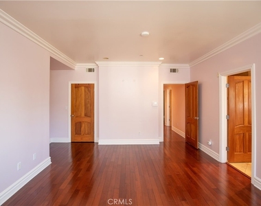 11989 Laurelwood Drive - Photo Thumbnail 40