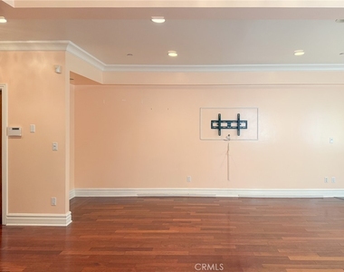 11989 Laurelwood Drive - Photo Thumbnail 33