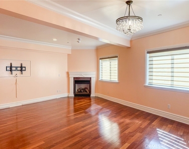 11989 Laurelwood Drive - Photo Thumbnail 37
