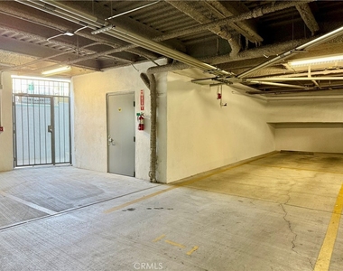 11989 Laurelwood Drive - Photo Thumbnail 39