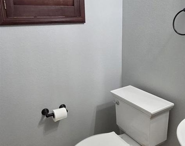1340 Long View Drive - Photo Thumbnail 18
