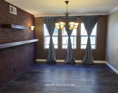 1340 Long View Drive - Photo Thumbnail 5
