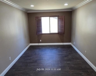 1340 Long View Drive - Photo Thumbnail 10