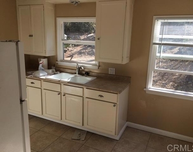 8545 Lemon Avenue - Photo Thumbnail 3