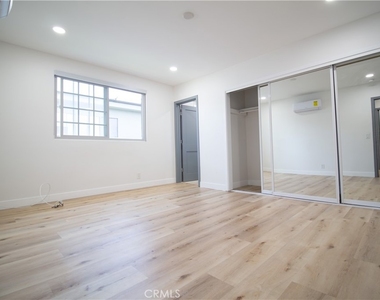 835 S Sherbourne - Photo Thumbnail 9