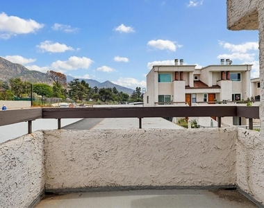 2680 Lake Avenue - Photo Thumbnail 22