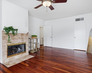 2680 Lake Avenue - Photo Thumbnail 18
