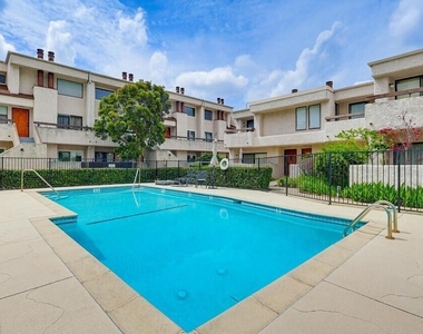 2680 Lake Avenue - Photo Thumbnail 28