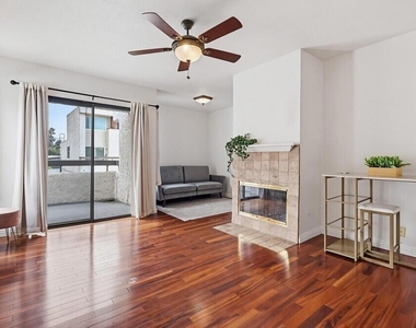 2680 Lake Avenue - Photo Thumbnail 19