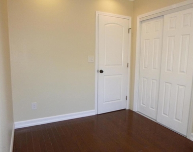 770 W Altadena Drive - Photo Thumbnail 19