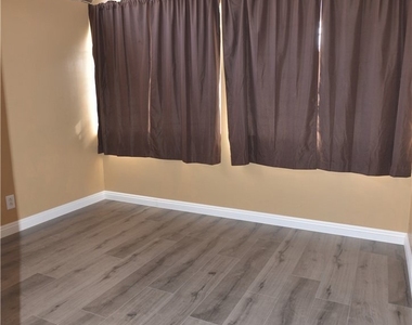2509 E Santa Fe - Photo Thumbnail 2