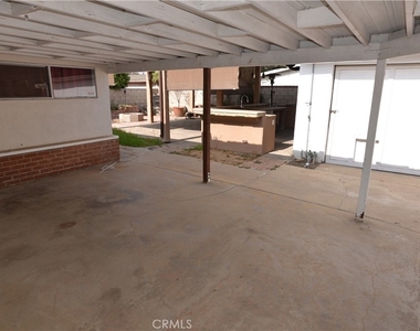 2509 E Santa Fe - Photo Thumbnail 9