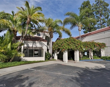 5031 Dorado Drive - Photo Thumbnail 3