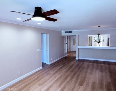 3207 Moritz - Photo Thumbnail 11