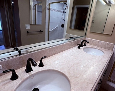 3207 Moritz - Photo Thumbnail 17