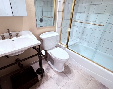 3207 Moritz - Photo Thumbnail 21